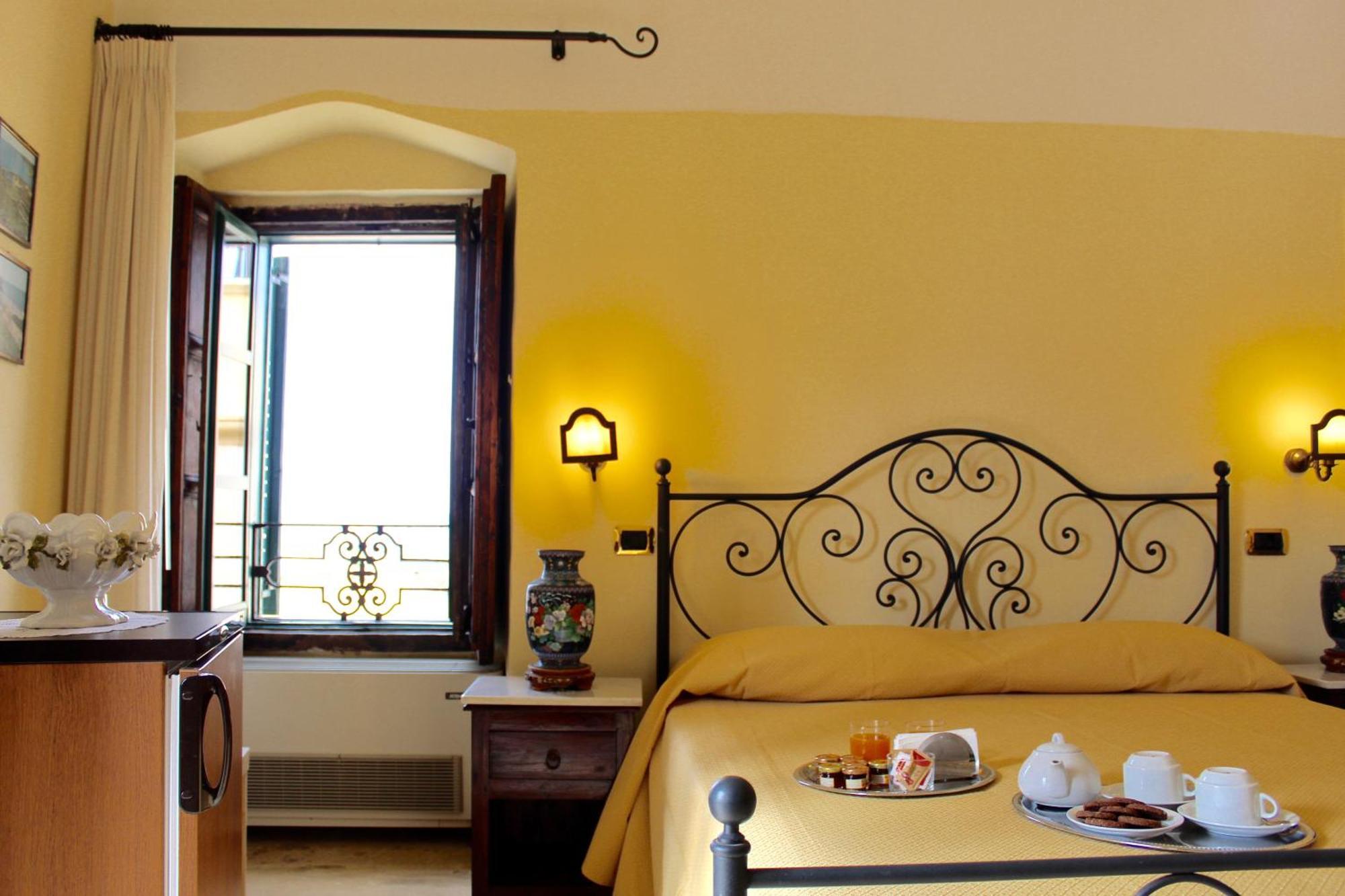 Palazzo Senape De Pace Bed & Breakfast Gallipoli Luaran gambar