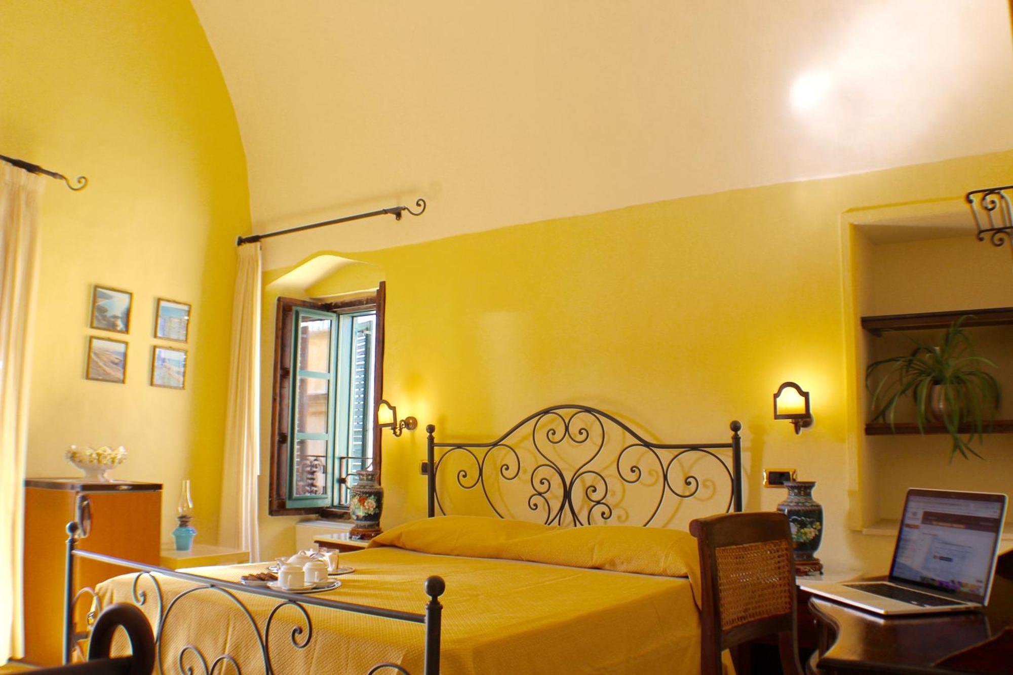 Palazzo Senape De Pace Bed & Breakfast Gallipoli Luaran gambar