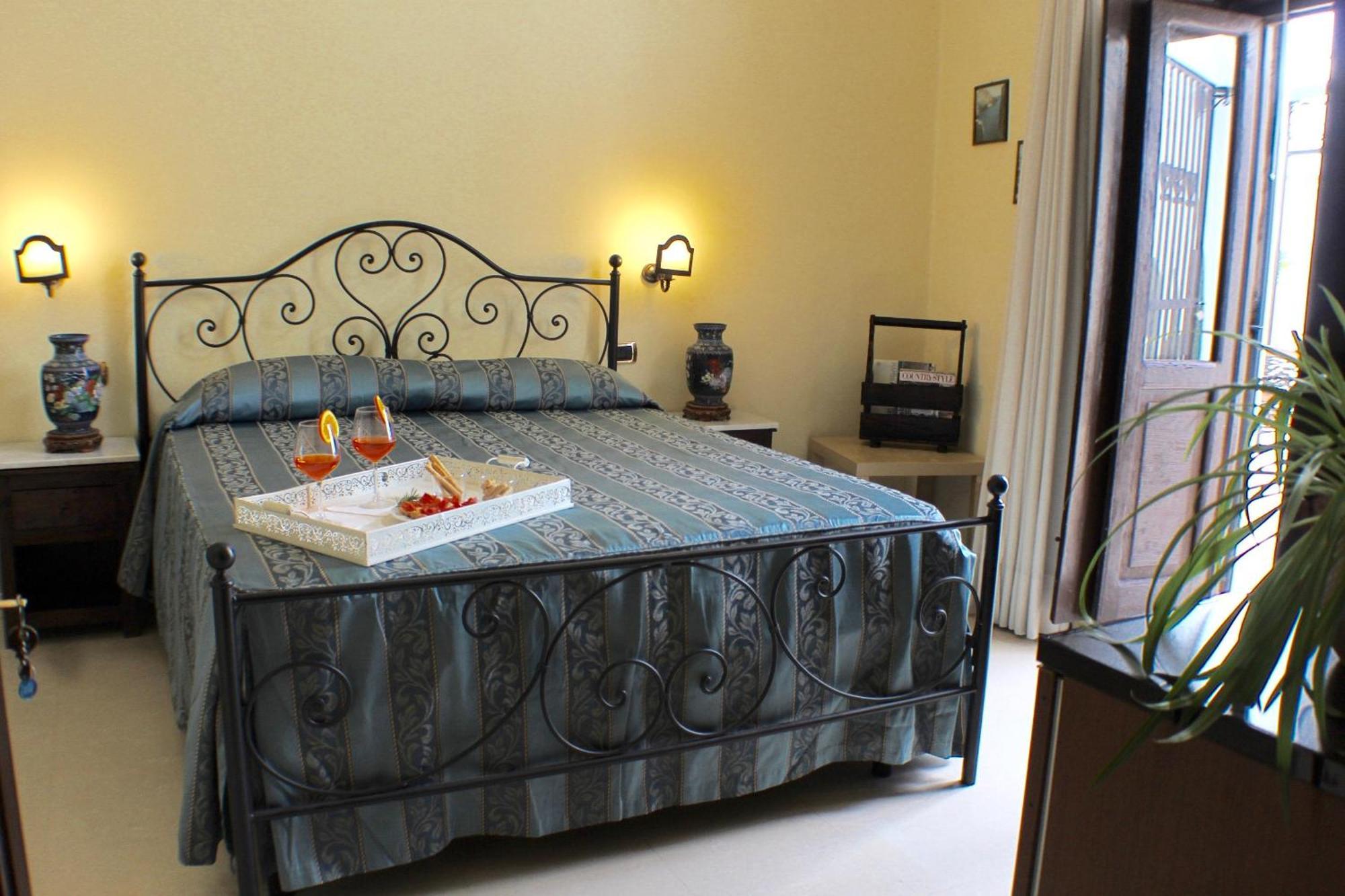 Palazzo Senape De Pace Bed & Breakfast Gallipoli Luaran gambar