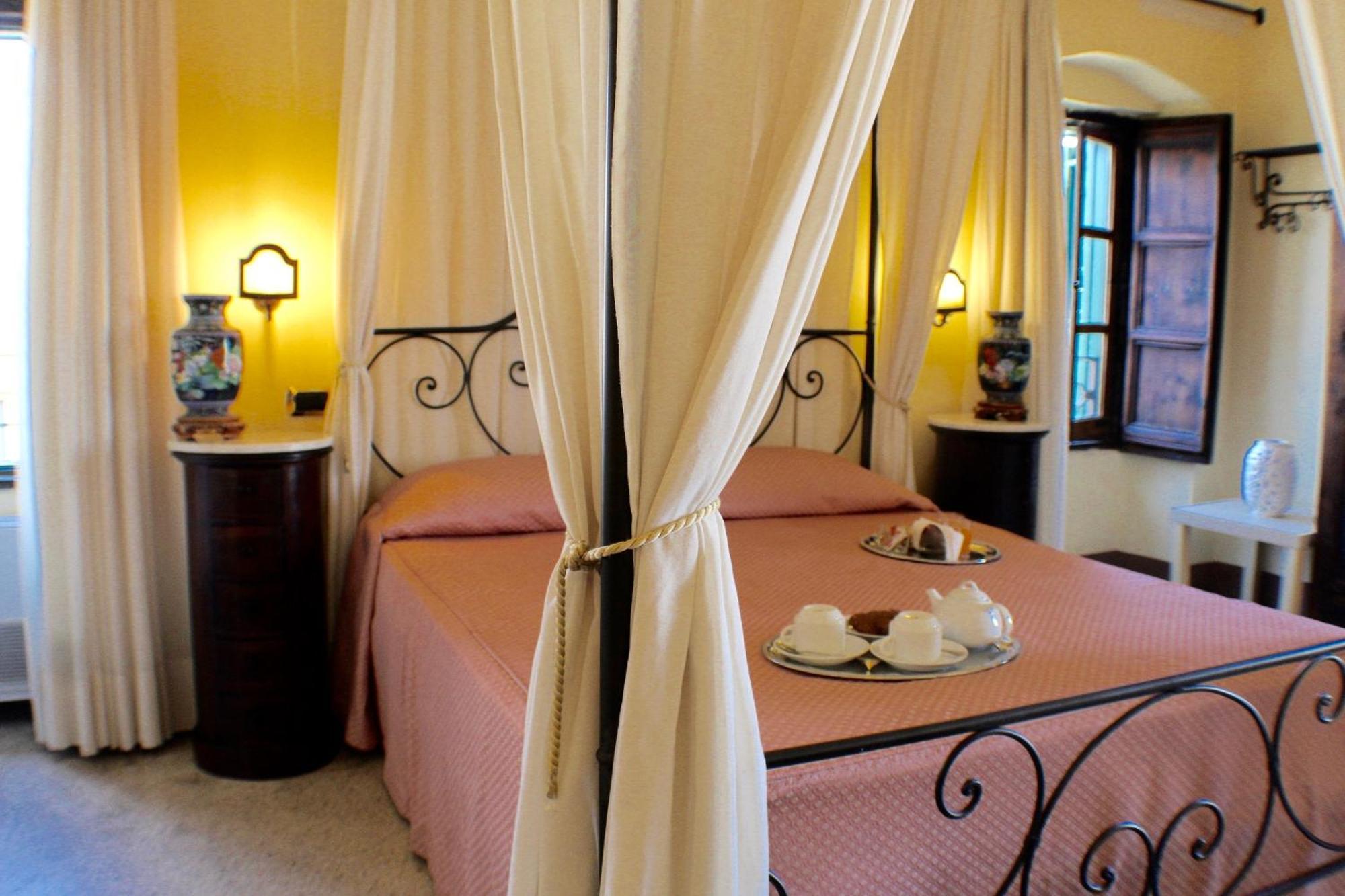Palazzo Senape De Pace Bed & Breakfast Gallipoli Luaran gambar
